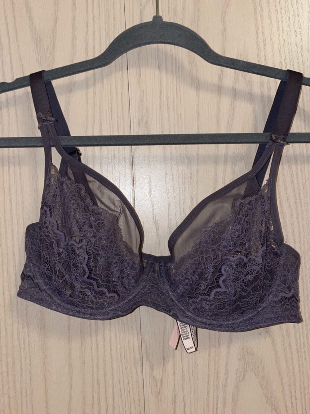 Victoria’s Secret Dream Angels Sheer Lace Underwire Bra 34D Dark Gray